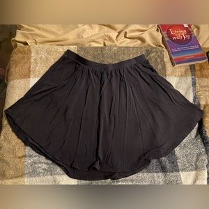 Small Victoria's Secret Draped
Front-Pocket Lined Miniskirt